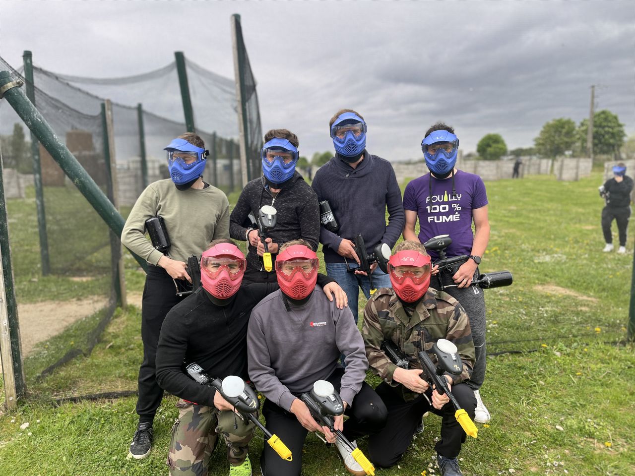 Groupe en pleine session de Paintball chez Team Square